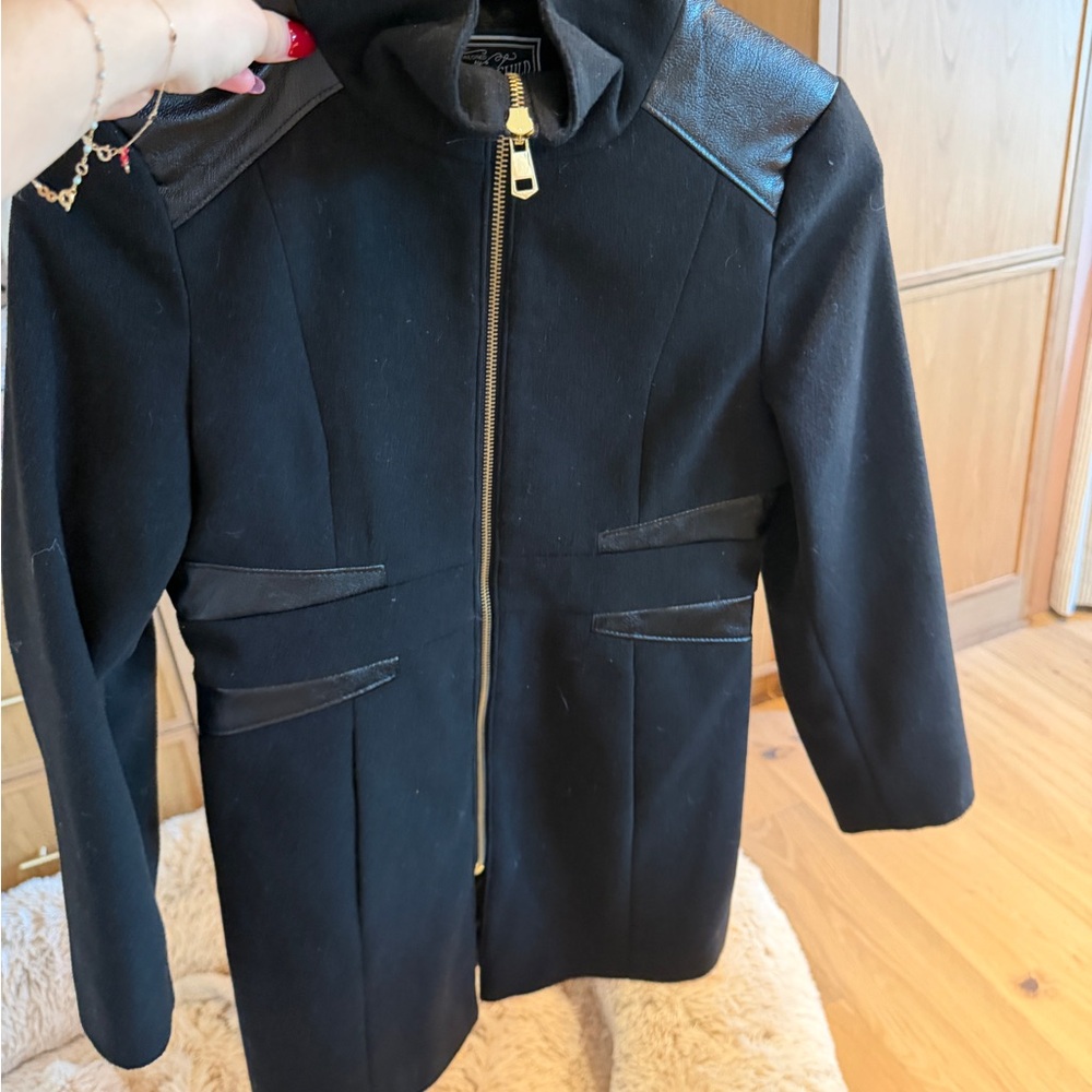 Rothschild Elegant Black Jacket